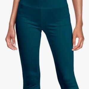 Women's Stretch Pull On Twill Capri Shorts